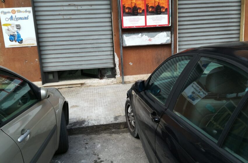  Siracusa. Bomba carta contro una pizzeria di via Pietro Novelli