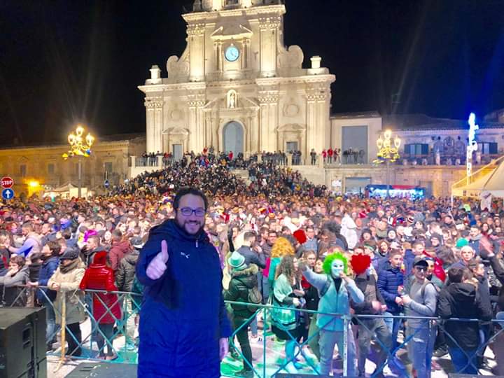  Palazzolo Acreide. Sabato la prima uscita dei carri, martedì si balla con FMITALIA