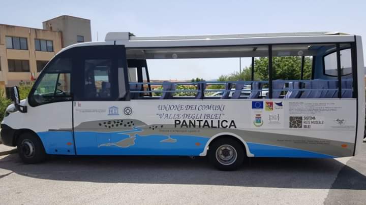 Dalle spiagge a Pantalica, da aprile finalmente in strada i 3 bus turistici Valle dell'Anapo