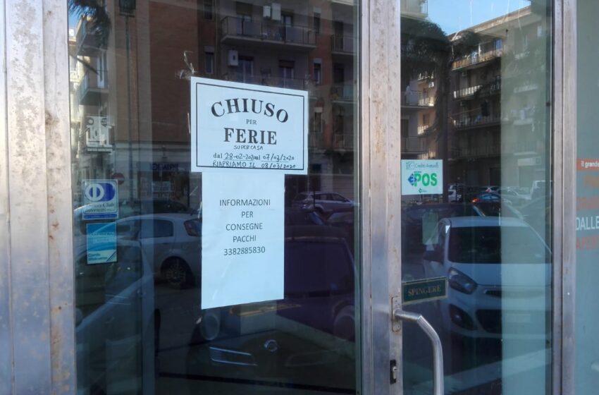 Siracusa. Chiudono per ferie diversi negozi cinesi: allerta coronavirus, clienti in calo