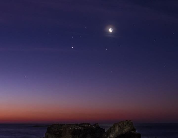  Nel cielo di Siracusa, spettacolo astrale: il "trenino" di Luna, Marte, Giove e Saturno