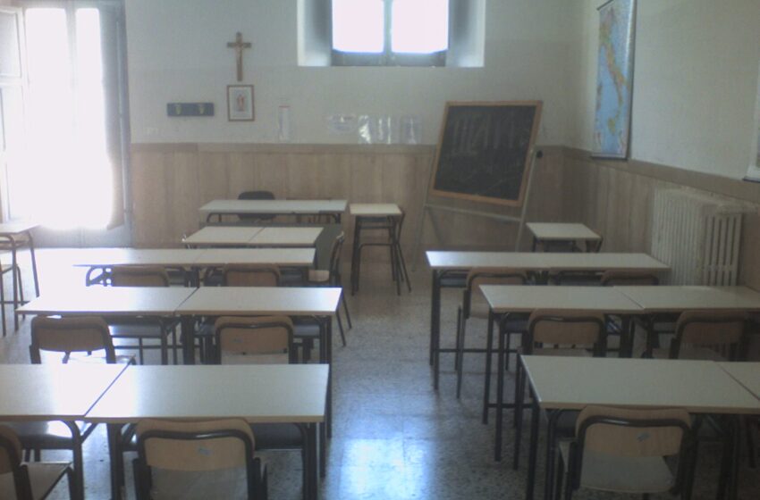  Scuola verso l’avvio: il 94% del personale scolastico siciliano vaccinato. E gli studenti?
