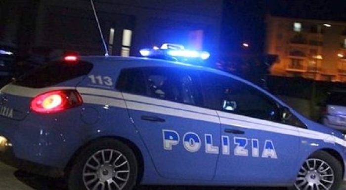  Non si ferma all’Alt della polizia e abbandona lo scooter (rubato): denunciato 15enne