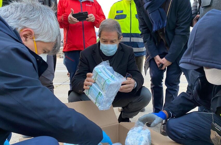  Dalla Cina, 40 tonnellate di materiale sanitario per rifornire la Protezione Civile siciliana