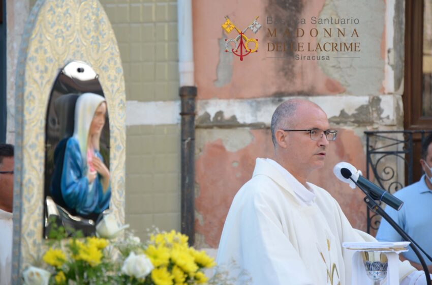 Siracusa. Il rettore del Santuario: "la Madonna piange per migranti morti nel Mediterraneo"