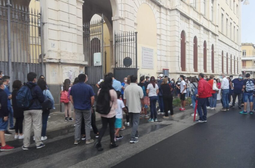  Siracusa. Riparte la scuola dopo l'emergenza covid: lo "strano" primo giorno