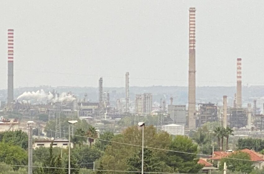  Molestie olfattive, il sindaco di Priolo scrive ai Ministri dell'Ambiente e della Salute