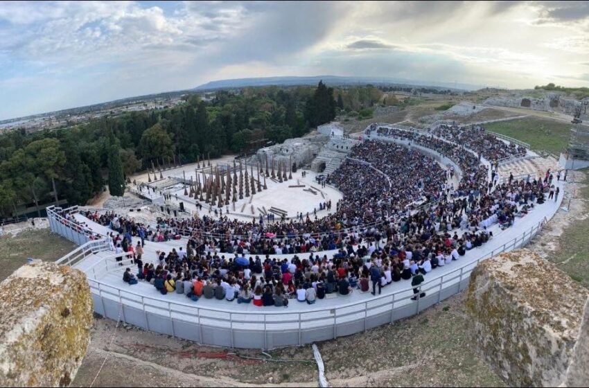  Dalla Carnia a Siracusa, premiato a Venezia il documentario sugli abeti "rinati" al teatro greco