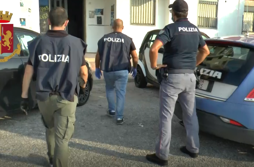  Siracusa. Maltrattamenti a moglie e figlie per mesi: allontanamento per un 45enne violento