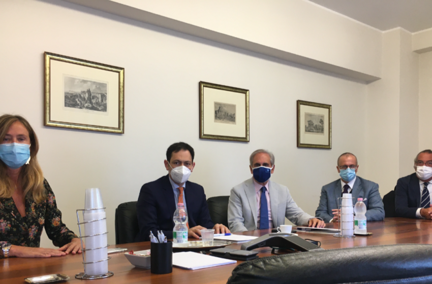 Hub vaccinale per i lavoratori della zona industriale, manca solo la firma del protocollo