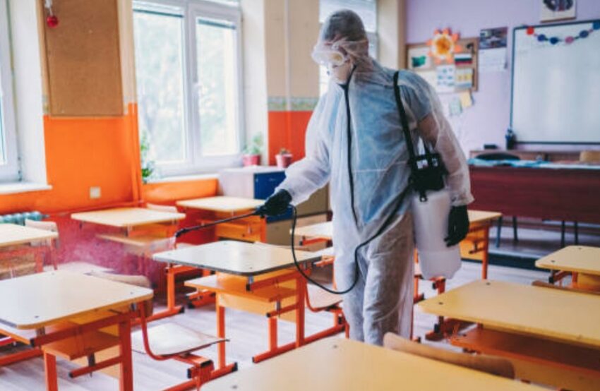  Siracusa. Presunti casi Covid al "Santa Lucia": scuola chiusa e sanificazione dei locali