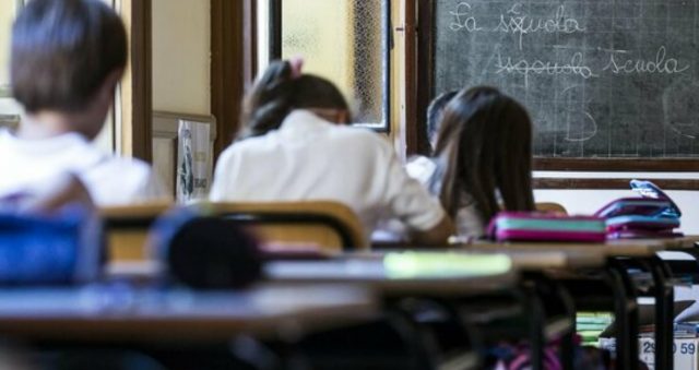  Covid a scuola, le linee guida del Miur: “Finestre aperte”. I presidi chiedono più chiarezza