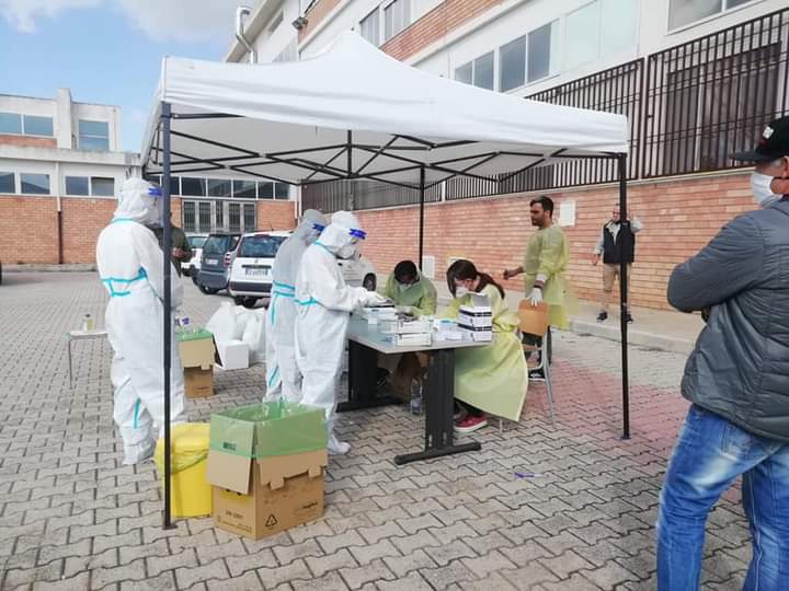  Drive in dei tamponi martedì a Siracusa: test rapido per 400, studenti e docenti in primis