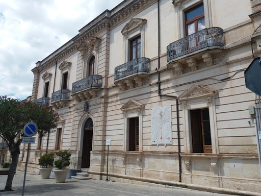  Covid, troppi contagi e Canicattini rischia la zona rossa: chiuse scuole e uffici pubblici