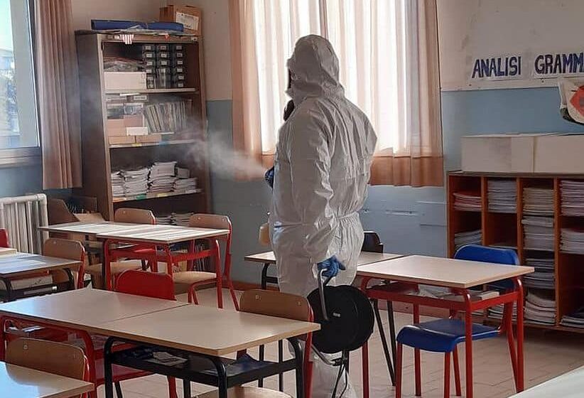  Classi in quarantena a Melilli, il sindaco dispone la sanificazione dei plessi scolastici