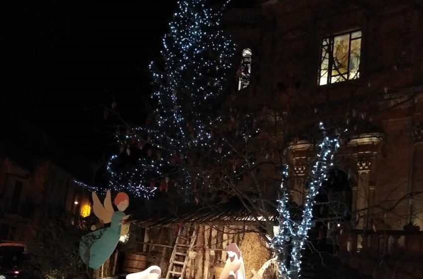 Natale a Palazzolo,Natività in piazzetta San Michele: "Riscalda i cuori"