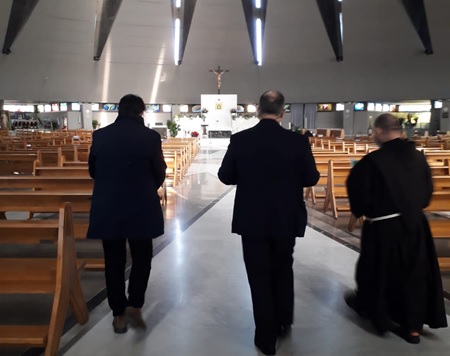  Pentecoste, veglia in Santuario a Siracusa. L'arcivescovo Lomanto: "Aprirci all'incontro"