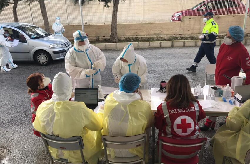  Siracusa. Tamponi gratuiti per commercianti e ristoratori: bassa l'adesione