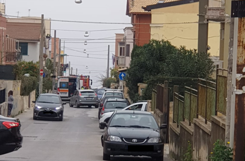  Siracusa. Dimentica la pentola sul fuoco, principio d'incendio in viale Tunisi