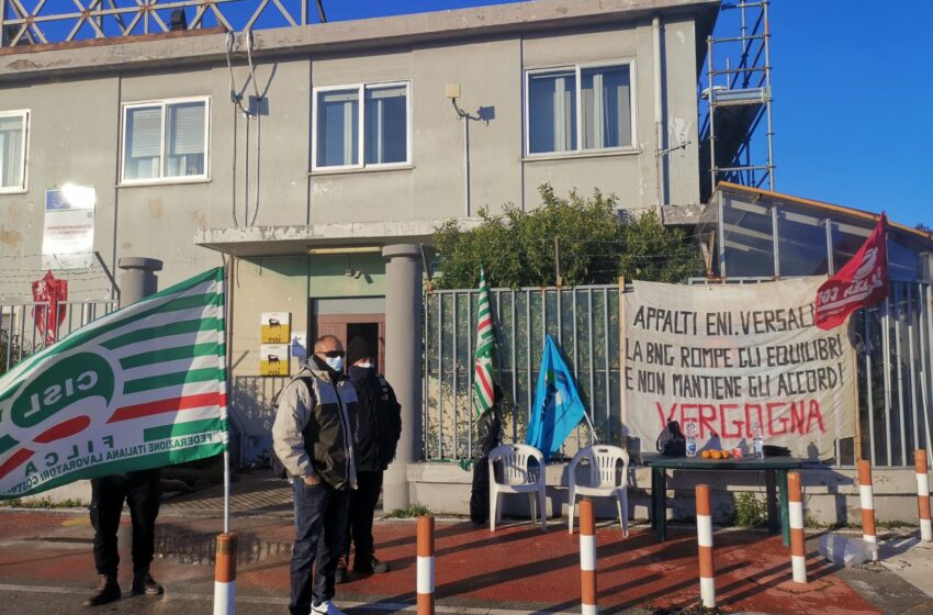  Zona industriale, presidio ad oltranza degli esuberi Bng: "intervenga la Prefettura"