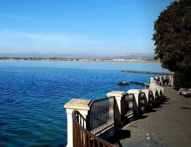  Siracusa. Iniziano i lavori per ripristinare la ringhiera di passeggio Adorno e largo Aretusa