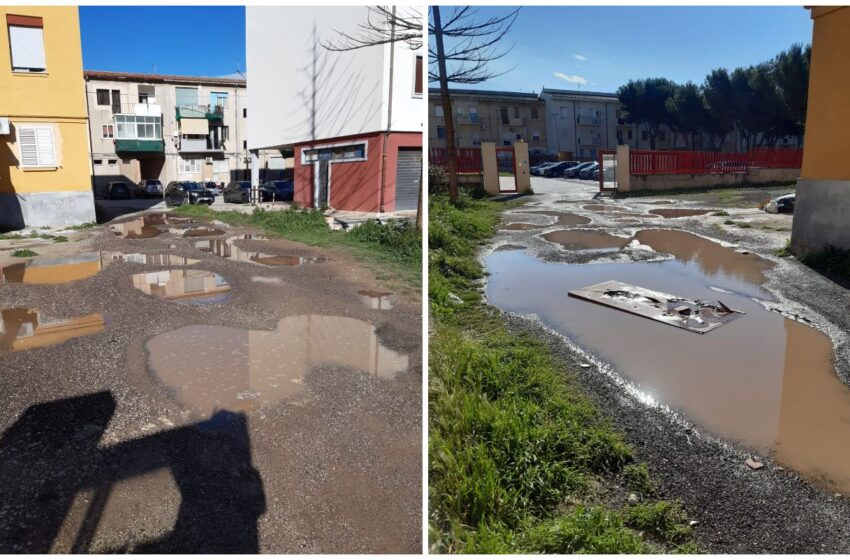  Siracusa. Scuola di via Calatabiano, le precarie condizioni dell'ingresso laterale