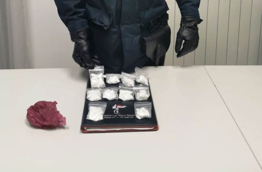  In giro in zona rossa con 100 grammi di cocaina: spaccio, un arresto a Solarino