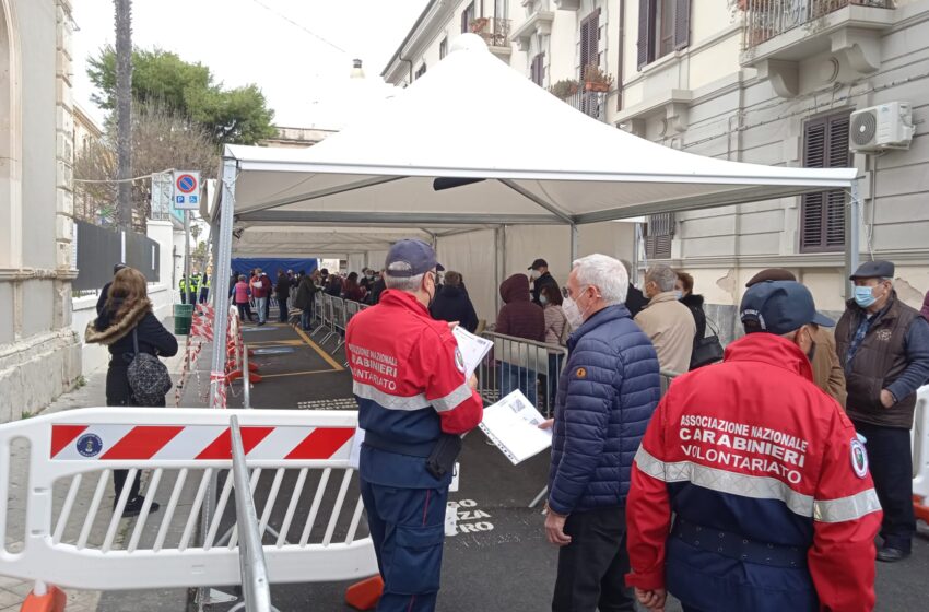  Siracusa. Vax Days: partenza lenta all'Urban Center di via Malta