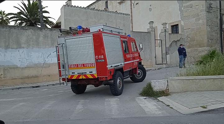  Siracusa. Tenta il suicidio nella latomia dei Cappuccini: è viva, soccorsa dai Vigili del Fuoco