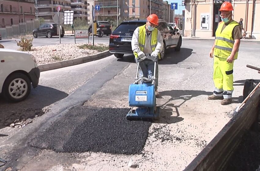  Siracusa. Buche stradali, ecco come vengono effettuate ora le riparazioni. IL VIDEO