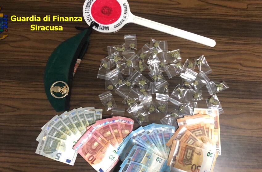  Spaccio di droga, la Guardia di Finanza denuncia presunto pusher: è un 21enne