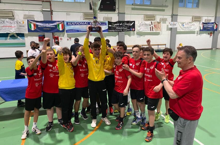  Pallamano Aretusa campione regionale Under 15, surclassato in finale il Mascalucia