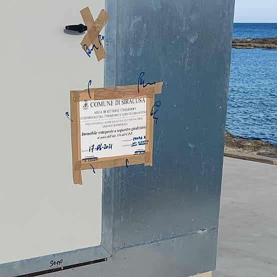  Siracusa. Chiosco nel porticciolo di Ognina, scatta il sequestro: sigilli dell'Urbanistica