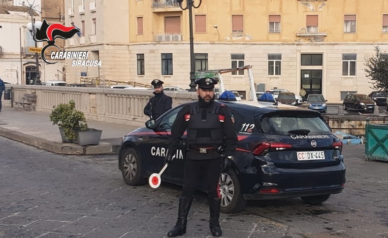  Meno restrizioni ma restano le disposizioni sanitaria anti-covid: controlli dei Carabinieri