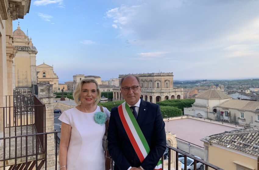  L'ambasciatrice di Polonia in visita a Noto: incontro a palazzo Ducezio