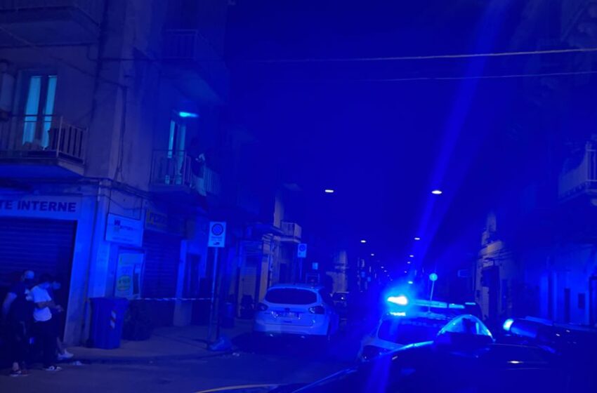  Bomba carta in via Piave, sordo boato: ordigno rudimentale contro una tabaccheria