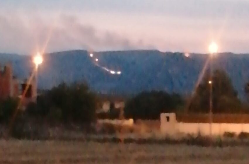  Ancora fiamme a Cavagrande, incendio in contrada Palazzetti: l'ombra dei piromani