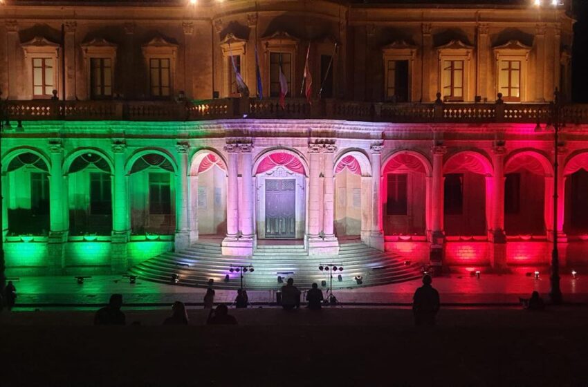  Italia campione: a Noto luci tricolore sul Municipio; festeggiano sui social anche i sindaci