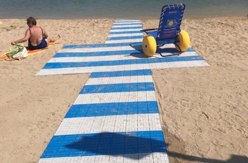  Mare senza barriere, 12 accessi per tutti con servizi aggiuntivi: l’impegno di Astrea