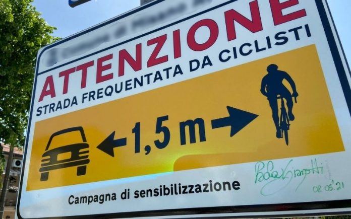  Un nuovo segnale stradale: “Fate attenzione ai ciclisti”. Ecco dove verrà piazzato a Siracusa