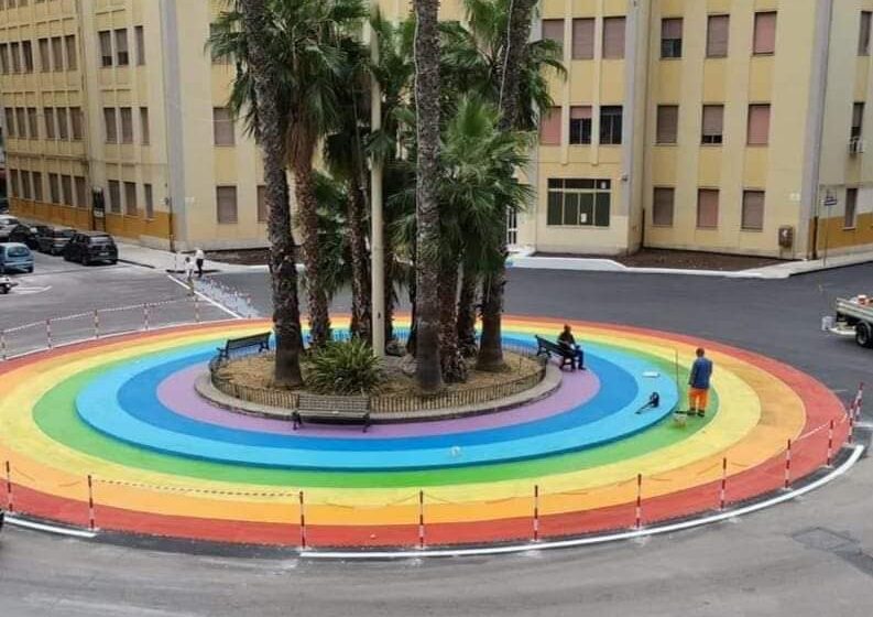  Siracusa. Anche a sinistra divisioni sui nuovi colori di piazza della Repubblica: appello della Bongiovanni