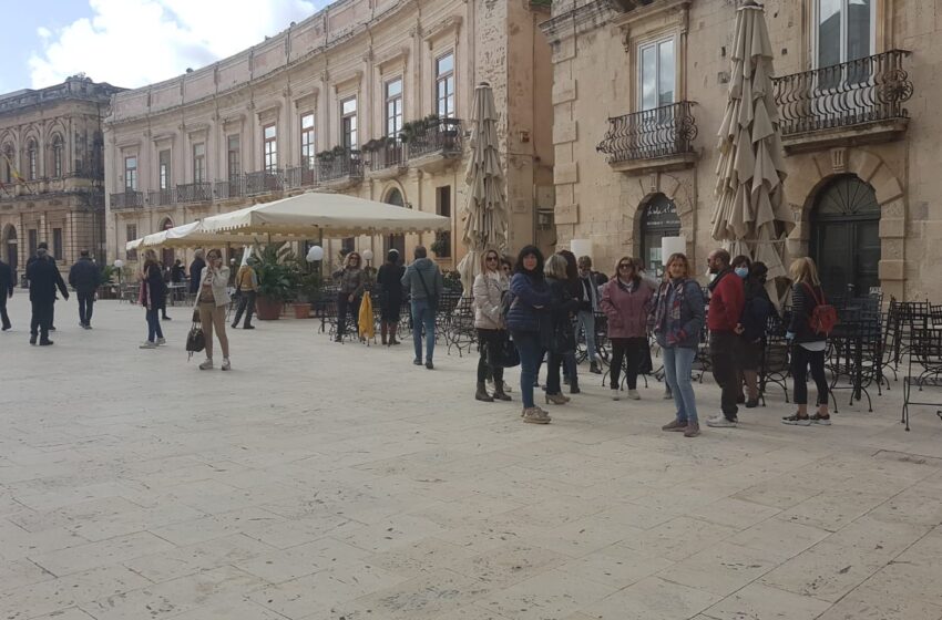  Cambio appalto settore Tributi, la grana dei requisiti. Sindacati all’attacco, sit-in al Comune