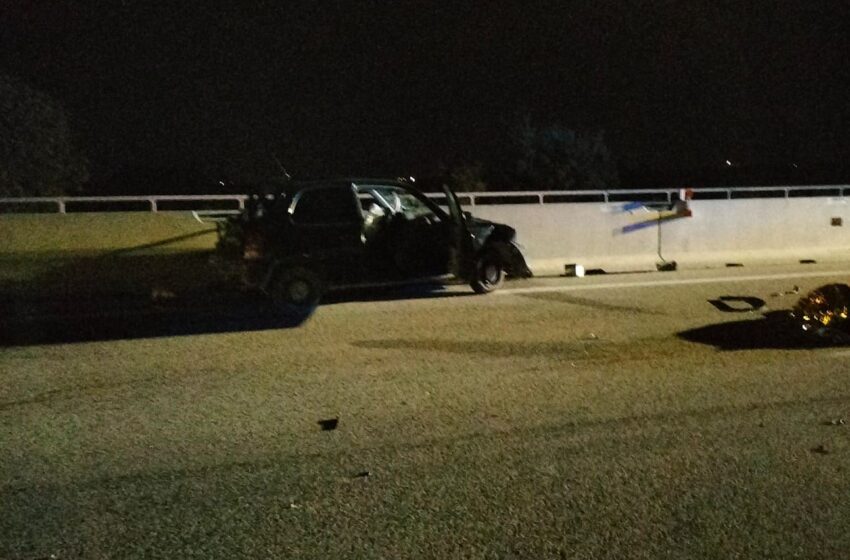 Incidente mortale in autostrada, perde la vita un 27enne: Micra contro il guardrail
