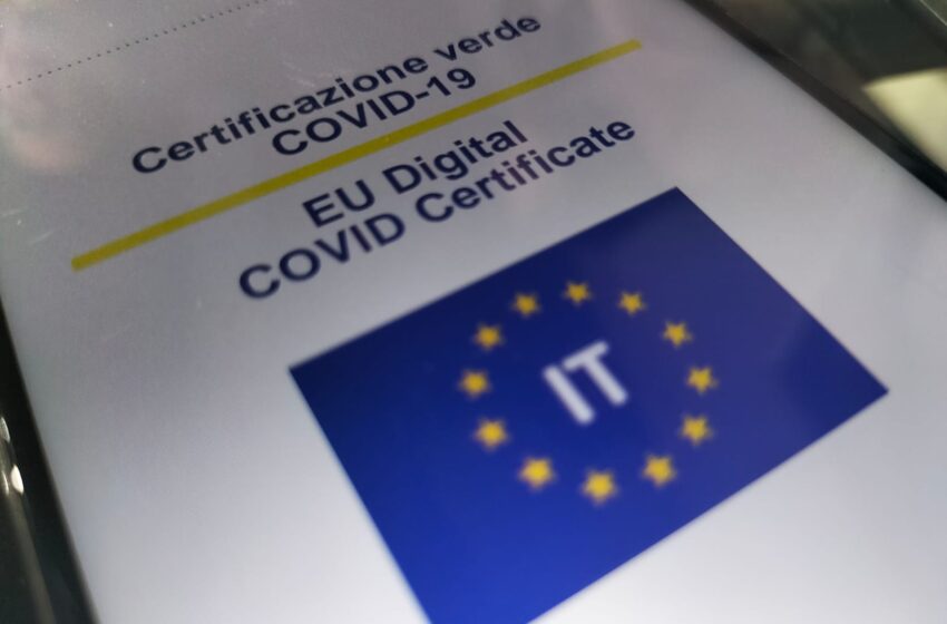 Guariti dal covid ma col green pass bloccato, Cafeo (Lega): “Situazione surreale”