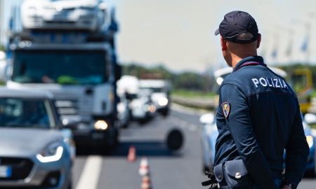  Controlli Polstrada-Asp sulle strade: Operazione europea Alcohol & Drugs