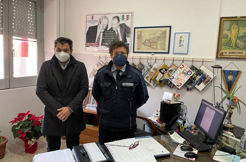  Covid a Rosolini, troppi contagi: il sindaco sospende il mercato e avvisa la movida