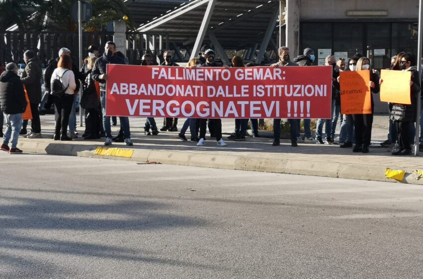  Lavoratori Gemar:”Abbandonati e senza certezze”,protesta davanti al Tribunale