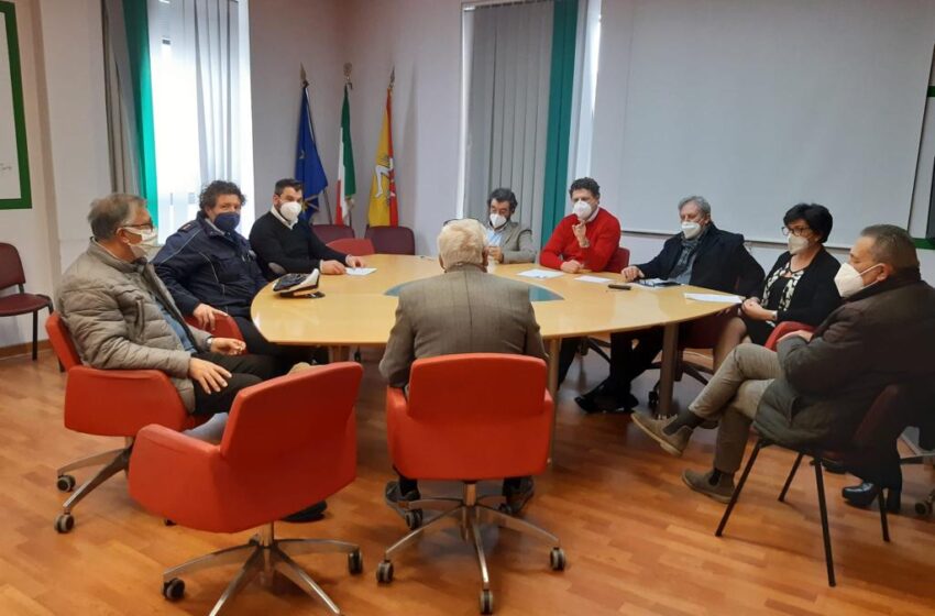  “Un hub vaccinale anche a Rosolini, ora convincere indecisi”: così il sindaco dopo vertice in Asp