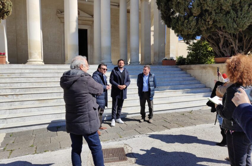  Un mutuo per il cimitero di Siracusa: nuovo impianto idrico e fognario
