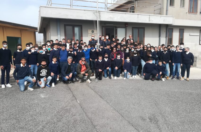  Battesimo del mare, dopo la pandemia ritorna il “rito” per gli studenti del Nautico